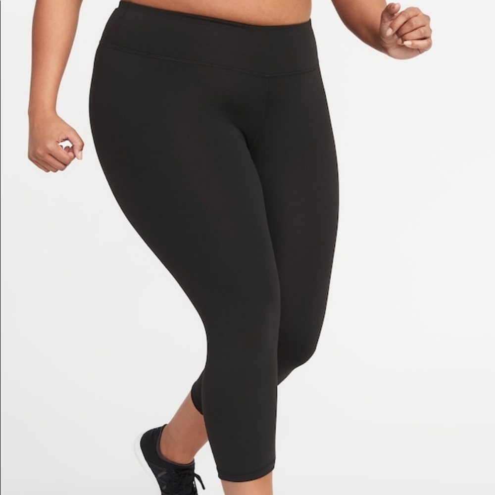 Old Navy Active Go Dry Crops - Size 4X